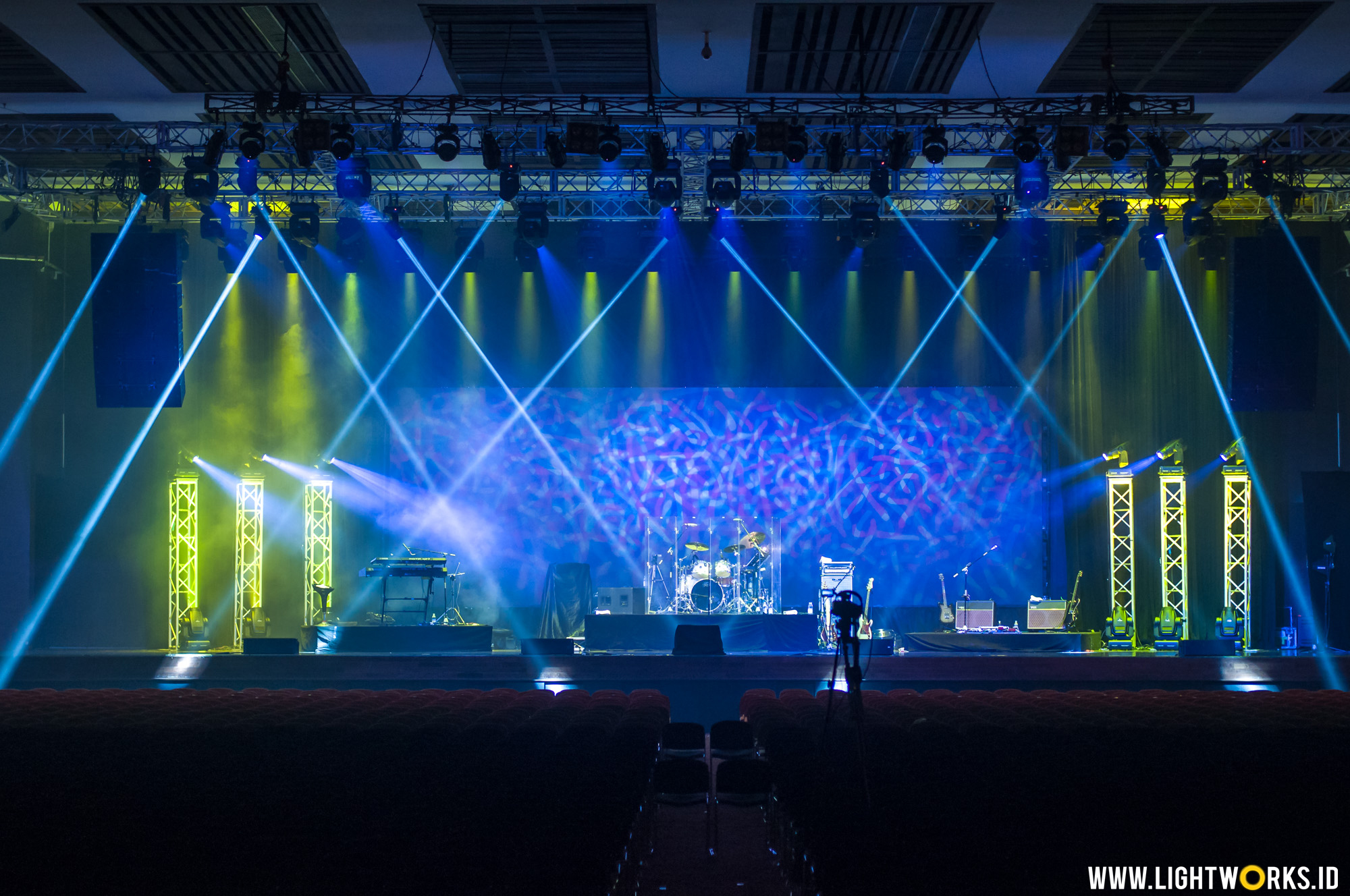 Air Supply Concert | Venue at Kota Kasablanka | Organised by Full Color Party | Sound system by Soundworks Jakarta | Lighting equipment by Lightwoks