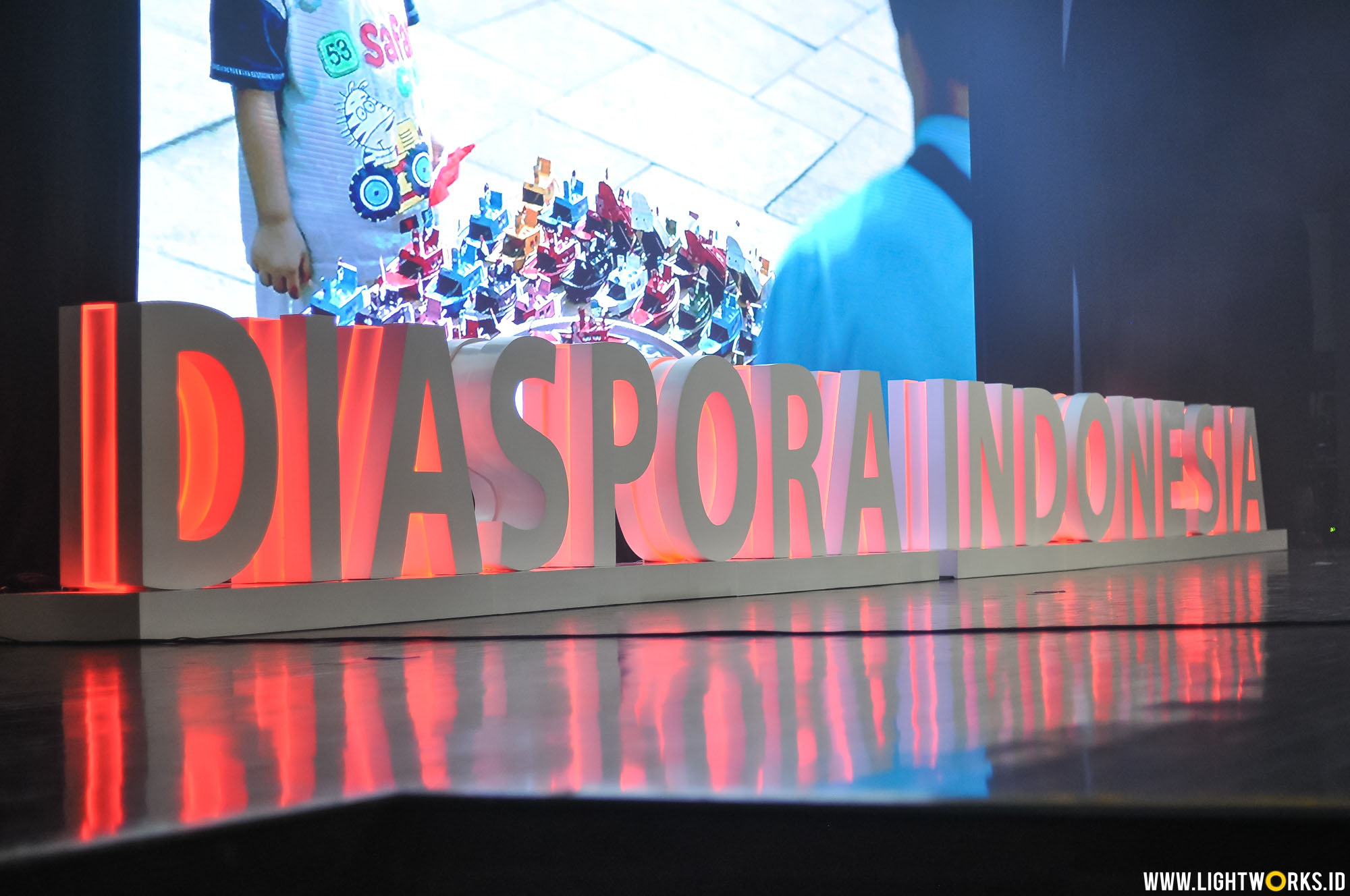 Indonesian Diaspora Network 4th Congress of Indonesian Diasporas | Venue at The Kasablanka | Speakers and performer by Anggun, Maudy Ayunda, Ridwan Kamil, Barack Obama, Reza Rahadian, Tommy Tjokro, Helmi Johannes, Rosiana Silalahi, Hamdan Hamedan, Said Zaidansyah, Charles A. Taylor, Ira Damayanti, Meutya Hafid | Sound system by Soundworks | Lighting coordinator by Steffi Indrajana | Lighting designer by Rifyalka and Natan Budiman | Lighting by Lightworks