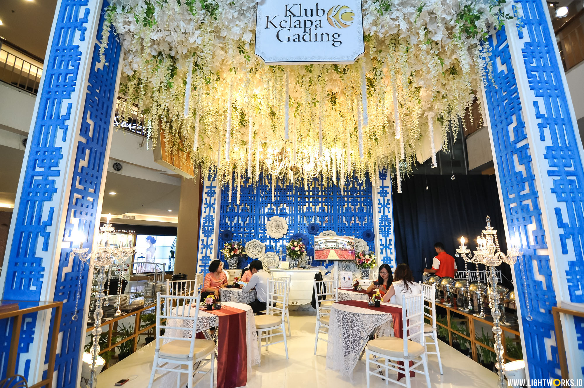 Gading Wedding Fair | Venue at Mall Kelapa Gading | Decoration by Michelle Paris Decoration | Organised by My Princess Entertainment | Lighting by Lightworks