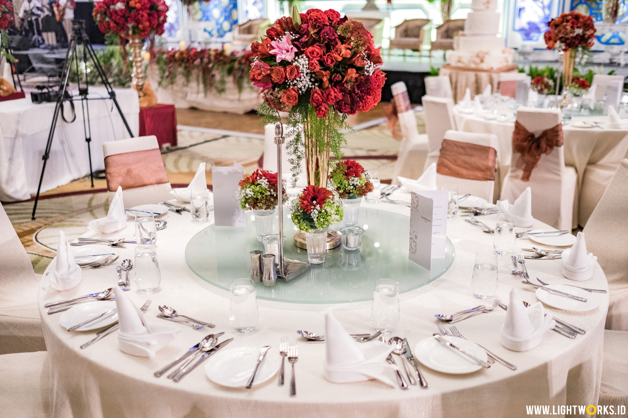 Victor and Venita’s wedding reception | Venue at The Westin Jakarta | Decoration by Azalia Decor | Organised by Jessica Boediardjo | Make up by Hendry Than | Dress by Hendy Wijaya | Suit by Wonghang Tailor | Bridesmaid’s dresses by Petite and The Buns | Lighting by Lightworks