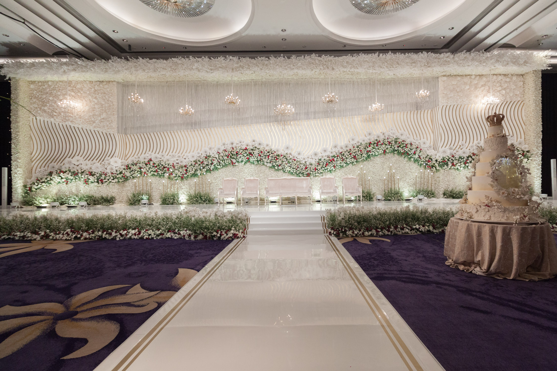 Arthur and Maria's wedding | Venue at Raffles Hotel Jakarta | Decoration by Grasida Decor