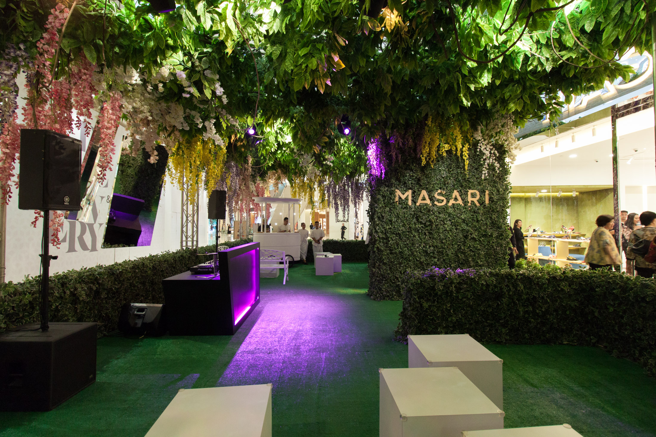 MASARI / Venue at Senayan City / Decoration by Nefi Decor / Lighting by Lightworks