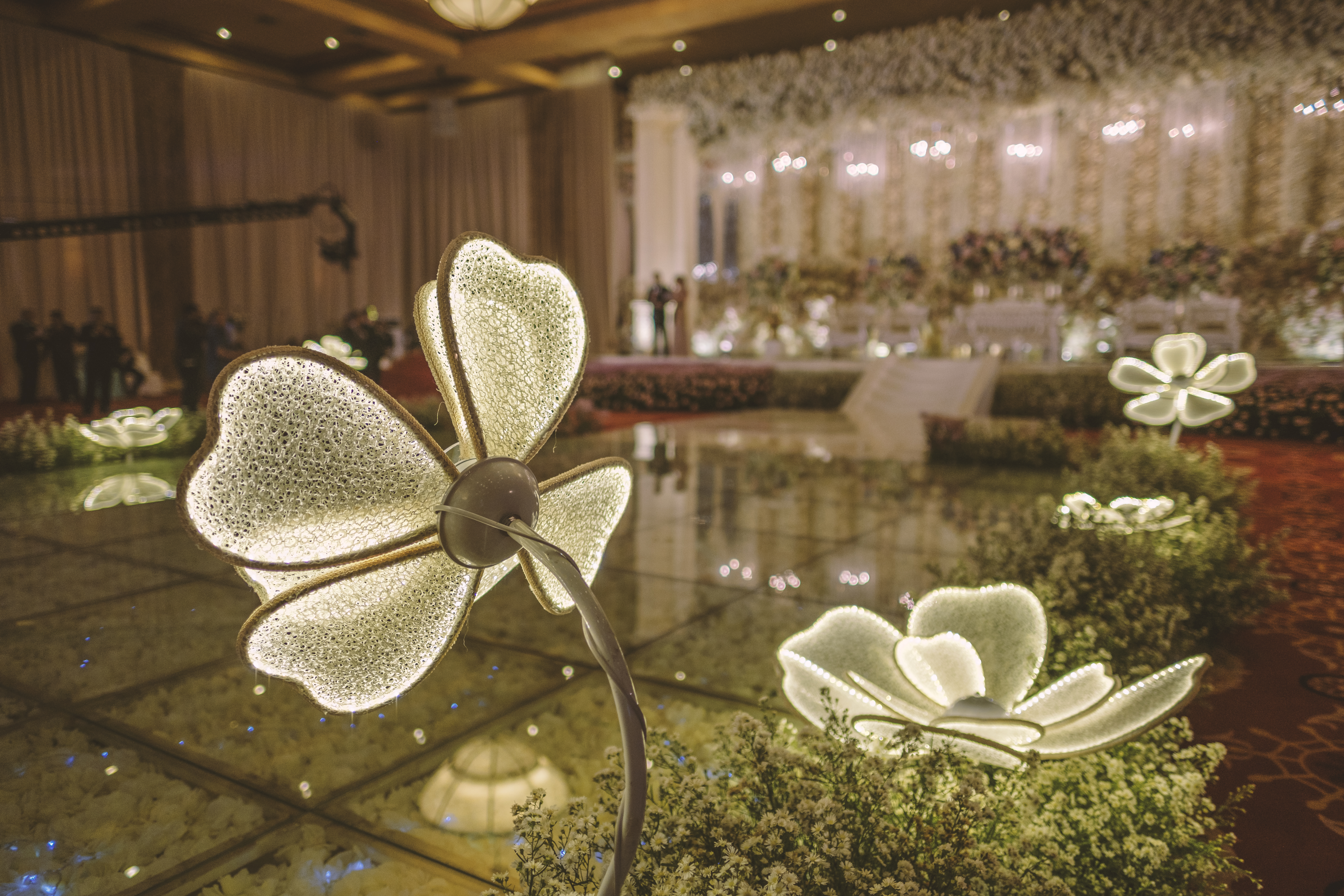 Regina and Erwin's Wedding Reception | Venue at Balai Samudera | Decoration by White Pearl Decoration | Lighting by Lightworks