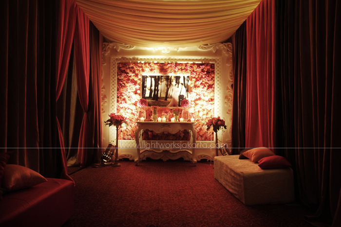 Decoration by ; Located in Ritz-Carlton Hotel Ballroom, Kuningan ; Lighting by Lightworks