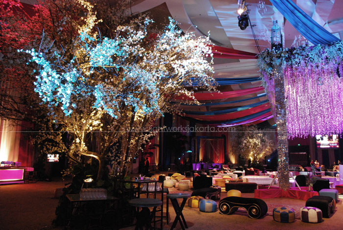 Decoration by ; Located in Ritz-Carlton Pacific Place Ballroom ; Lighting supported by Lightworks