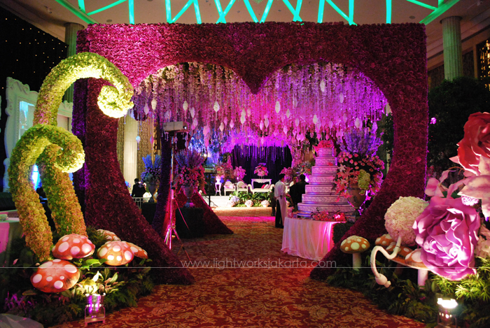 Decoration by Lotus Design ; Located in bali Room - Kempinski Hotel, Jakarta ; Lighting by Lightworks