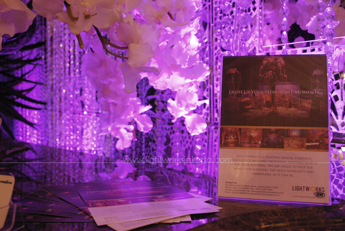 Bazaar Wedding Exhibition 2011 ; Booth : Soeryanto Decoration ; Decoration by Flora Lines ; Located in Ritz-Carlton Hotel Ballroom - Pacific Place ; Organized by Tiara Josodirdjo ; Lighting by Lightworks