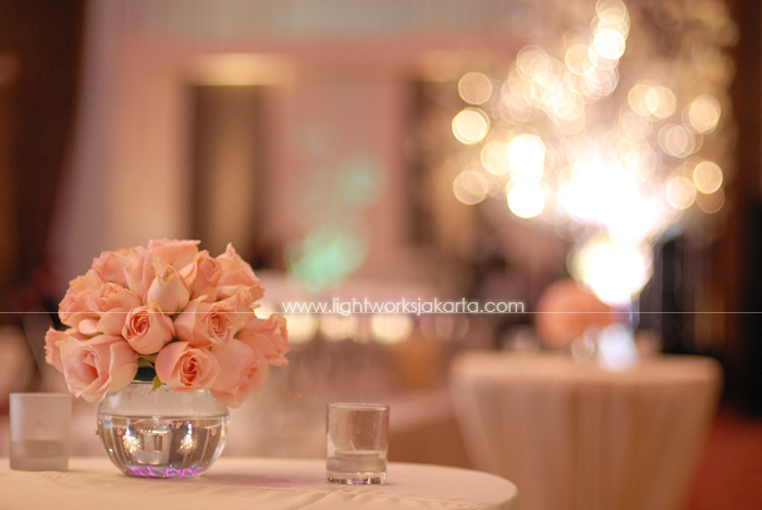 The Engagement Party of Lenny Rumengan & Jeffry Wijaya ; Decorated by Lotus Design ; Located in Bali Room, Kempinski Hotel ; Organized by Multi Kreasi Enterprise ; Lighting by Lightworks