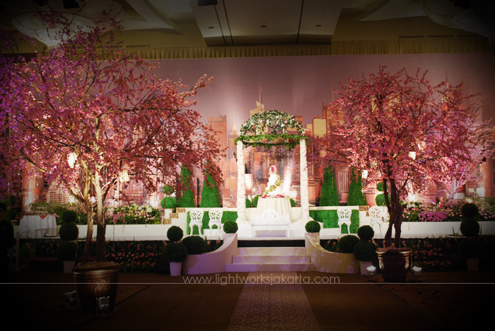Decoration by Vica Decoration ; Located in Ritz-Carlton Pacific Place Ballroom ; Lighting by Lightworks