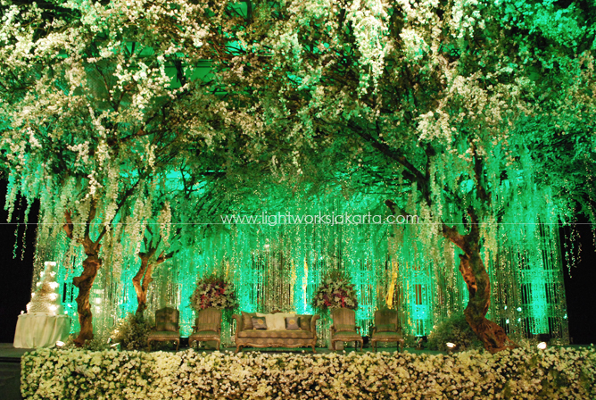 Arman & Lorraine's Wedding Reception ; Decorated by Soeryanto Decor ; Located in Ritz-Carlton Pacific Place Ballroom 1 ; Lighting by Lightworks