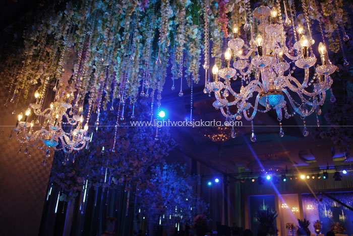 Eric Soedharma Putra & Alda Levina Widjaya's Wedding ; Decoration by Lotus Design ; Located in Ritz-Carlton Ballroom Pacific Place ; Lighting by Lightworks