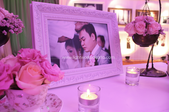 Yundi & Imelda's Wedding ; Decoration by  Elssy Design ; Located in Ritz-Carlton Kuningan ; Lighting by Lightworks