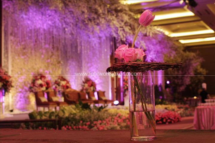 Decoration by Suryanto Decor ; Located in Central Park Ballroom ; Lighting by Lightworks