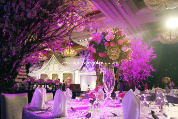 Barli & Nancy's Wedding ; Decoration by Suryanto Decor ; Located in Grand Ballroom Hotel Mulia; Lighting by Lightworks