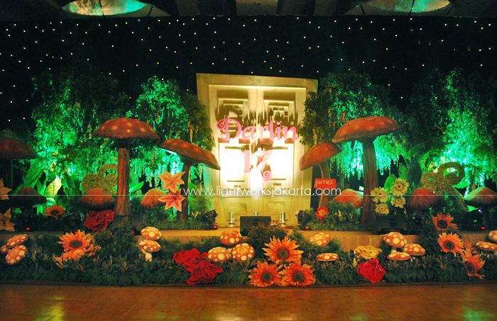 Darlin's Birthday Party ; Decoration by Lotus Design ; Located in Ritz Carlton Pacific Place ; Lighting by Lightworks