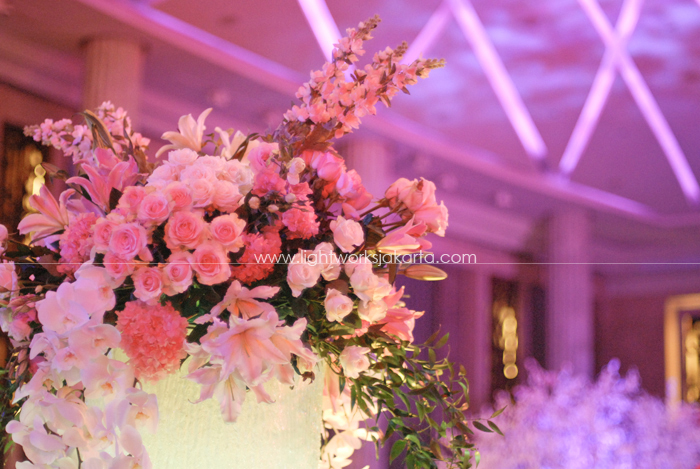Andrew and Dessy's Wedding ; Decoration by Lotus Design ; Located in Baliroom Kempinski Hotel ; Lighting by Lightworks