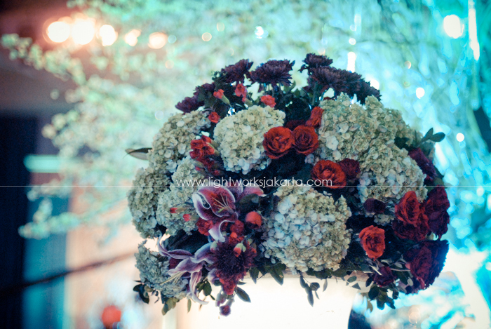 Jeffry and Joanna's Wedding ; Decoration by De Sketsa ; Located in Ritz Carlton Pacific Place ; Lighting by Lightworks