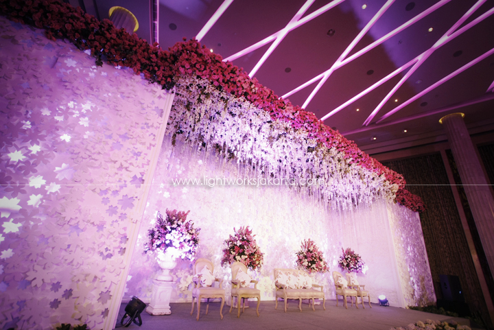 Antonius and Gwen's Wedding ; Decoration by Suryanto Decor ; Located in Kempinski Hotel ; Lighting by Lightworks