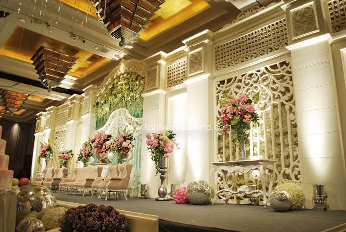 Denis & Tinike's Wedding ; Decorated by Lotus Design ; Located in - Grand Hyatt Ballroom ; Lighting by Lightworks