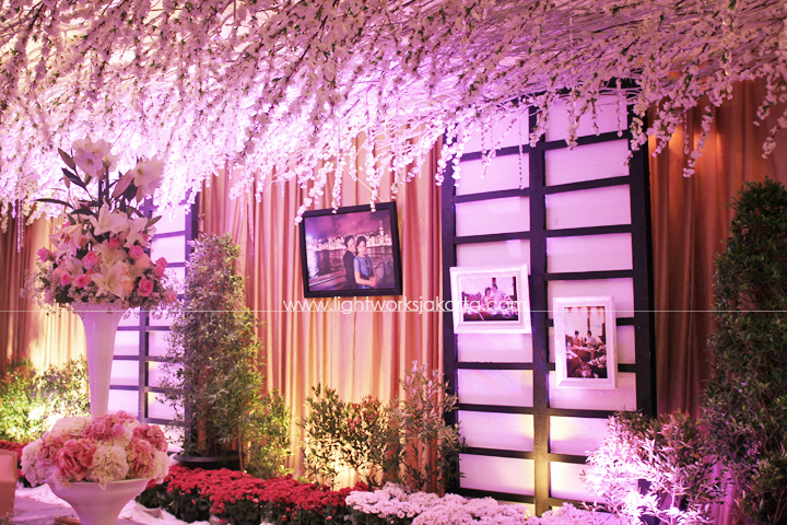 Eric and Emilia's Wedding ; Decoration by Suryanto Decoration ; Located in Hotel Mulia ; Lighting by Lightworks