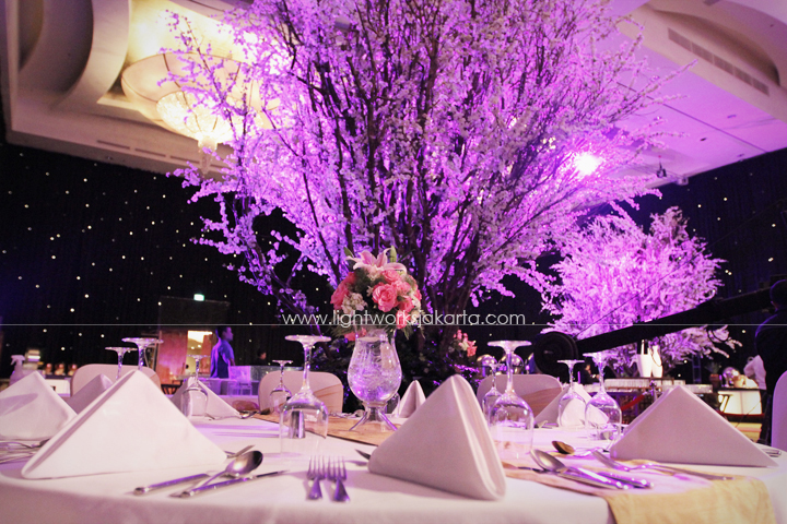 Decoration by Suryanto Decoration ; Located in Ritz Carlton Pacific Place Ballroom 3 ; Lighting by Lightworks