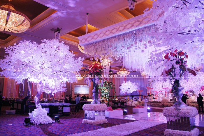 Charles & Fanny's Wedding ; Decorated by Lotus Design; Located in Grand Ballroom Mulia Hotel; Lighting by Lightworks