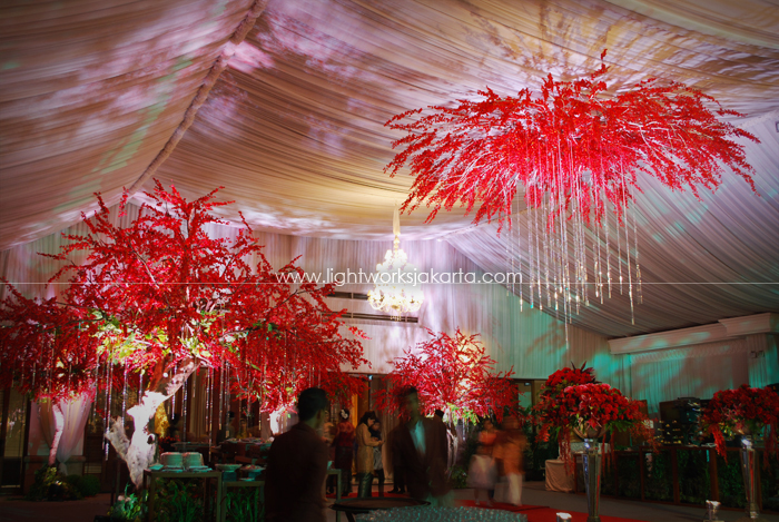 Meka & Dea's Wedding ; Decoration by Image Decor ; Located in Dharmawangsa Hotel; Lighting by Lightworks