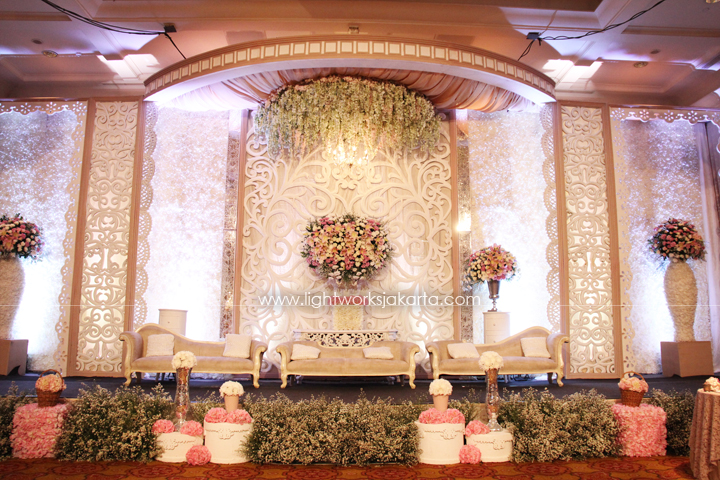 Polyman & Hellen's Wedding ; Decorated by De Sketsa ; Located in JW Marriott ; Lighting by Lightworks