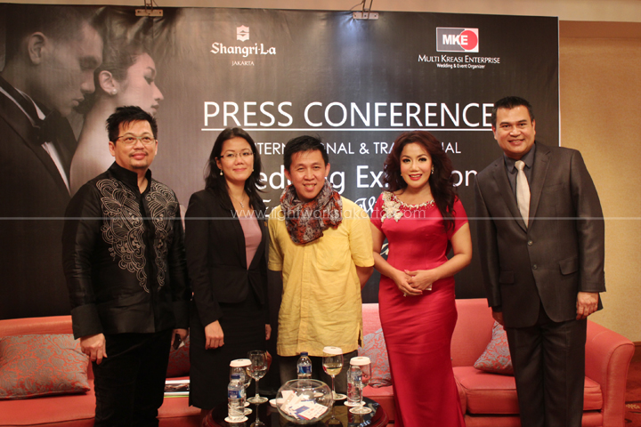 Wedding Exhibition Embrace: World's Coming Together; Press Conference