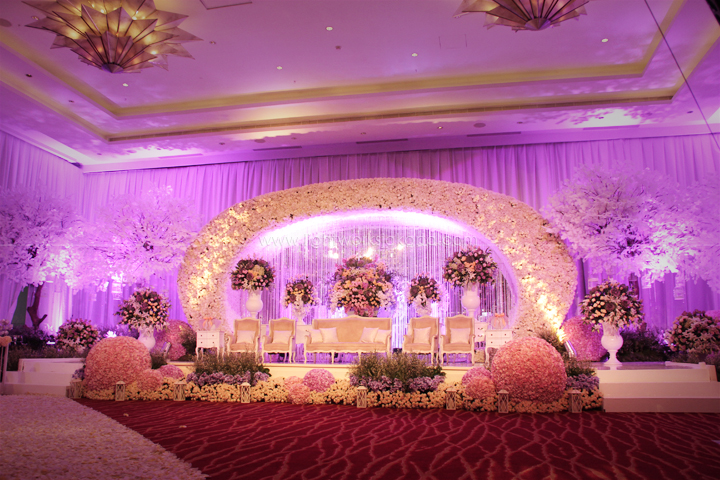 Freidy & Meity's Wedding ; Decorated by Lotus Design; Located in Hilton Hotel, Bandung; Lighting by Lightworks