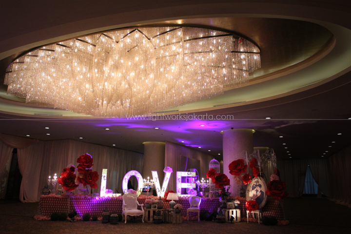 Robby & Yohana's Wedding; Decorated by Steve Agam Decoration & Kenisha ; Located in Ritz Carlton Pacific Place; Lighting by Lightworks