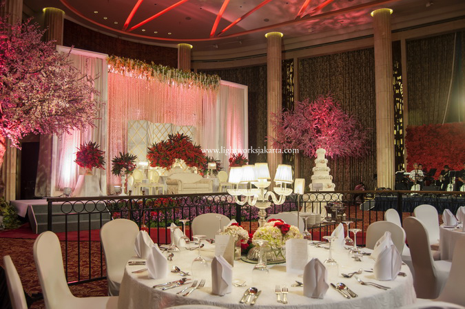 Fransisca and Emil’s Wedding Day; Venue at Kempinski Hotel; Decoration by Steve decor; Lighting by Lightworks