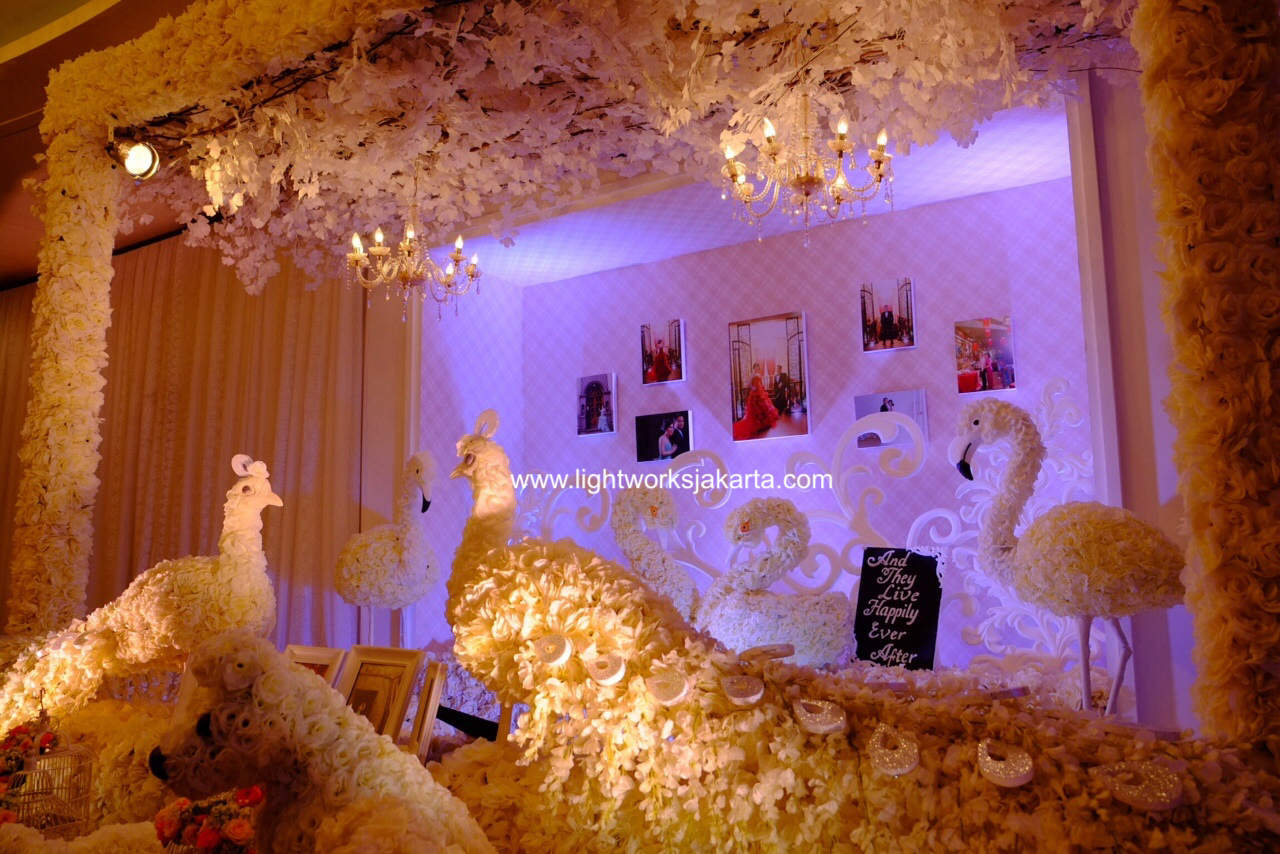 Chandra and Herlina's Wedding; Venue at Ritz Carlton Pacific Place; Decoration by Grasida; Lighting by Lightworks