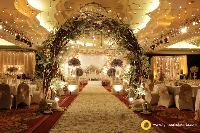 Teguh and Melisyah's Wedding Reception; Venue at Ritz Carlton Kuningan; Decorated by DeSketsa Decoration; Lighting by Lightworks
