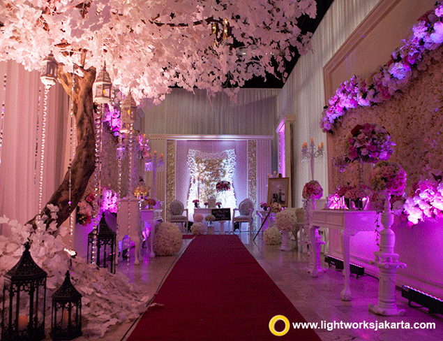 Furqan and Chanie's Wedding Reception | Venue at Manggala Wanabakti | Organized by Holy Organizer | Decoration by Grasida Decoration | Lighting by Lightworks