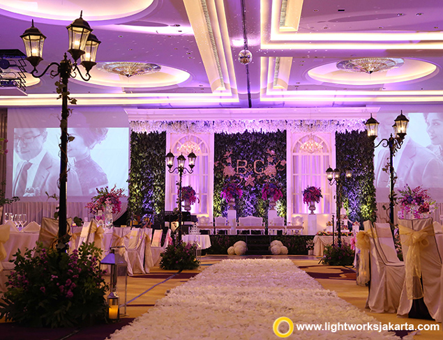 Brendan and Gabriel's Wedding Reception | Venue at Raffles Hotel | Wedding Entertainment and Sound by Soundworks | Decorator by Orchid Decoration | Lighting by Lightworks