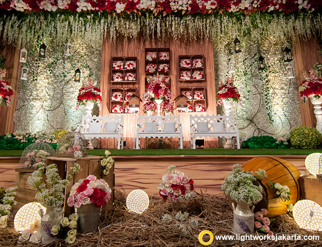 Yanuar and Viryani's Wedding Reception | Venue at Pullman Jakarta Central Park | Organizer by Erieza | Decoration by Trinity Artwork | Lighting by Lightworks