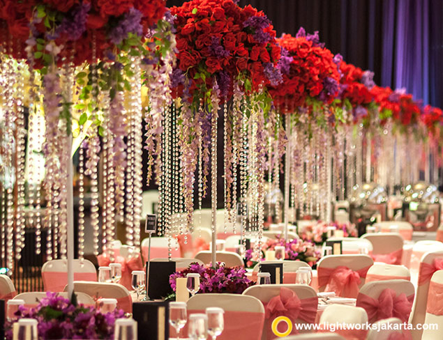 Kharis and Patricia’s Wedding Reception | Venue at The Ritz-Carlton Jakarta, Pacific Place | Organised by Eugene Organizer | Photo by Picture House Photography | Gown by Rusly Tjohnardi Atelier | Make Up by Andreas Zhu | Master of Ceremony by Becky Tumewu | Decoration by Steve Decor | Lighting by Lightworks