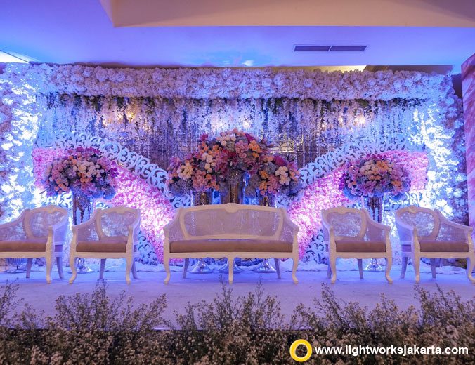 Famiela and Andri’s wedding reception | Venue at The Ritz-Carlton Jakarta, Mega Kuningan | Decoration by White Pearl | Lighting by Lightworks