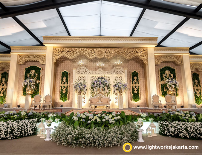 Herman and Nabilla wedding reception | Venue at The Dharmawangsa Jakarta | Decoration by Grasida Decor | Lighting by Lightworks Jakarta