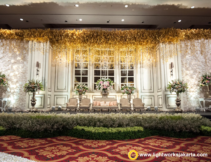Antonius and Aldyes wedding reception | Venue at The Ritz-Carlton Pasific Place | Decoration by Lotus Design | Organised by Flair Wedding Organizer, Shellia Regina, Frantze Lim, and Irene Cynthia | Wedding gown by Monica Ivena | Priscilla Myrna | Rinaldy A. Yunardi | Photography and videography by Axioo, Ivan Mario, and Valentino Garry | Lighting by Lightworks Jakarta
