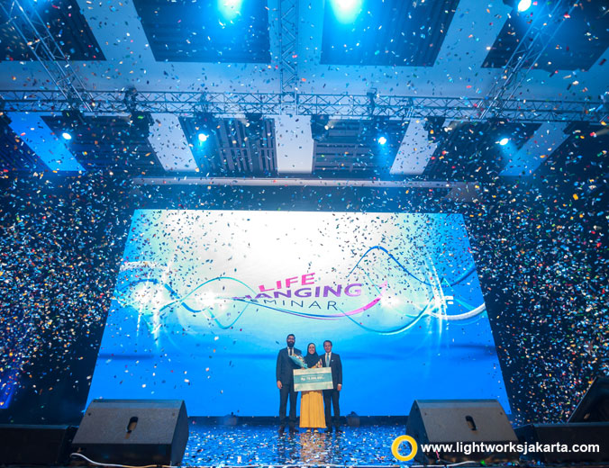 Oriflame “Life Changing Seminar” | Venue at The Kasablanka Hall | Sound system by Soundworks | Lighting by Lightworks