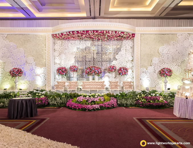 Hermandy and Michelle wedding reception | Venue at Pullman Jakarta, Central Park | Decoration by Grasida Decor
