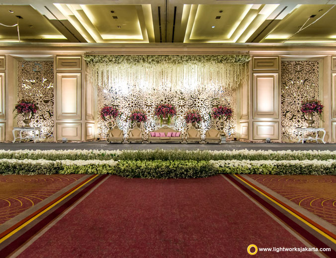 Christiansen and Devina’s wedding reception | Venue at Pullman Jakarta Central Park | Decoration by Lotus Design | Cake by Timothy Cake Jakarta | MC by Didi Christophe | Photo and video by Atipattra | Make up by Donny Liem | Entertainment by Faire Entertainment | Sound system by Sonus Live Sound Reinforcement | Lighting by Lightworks