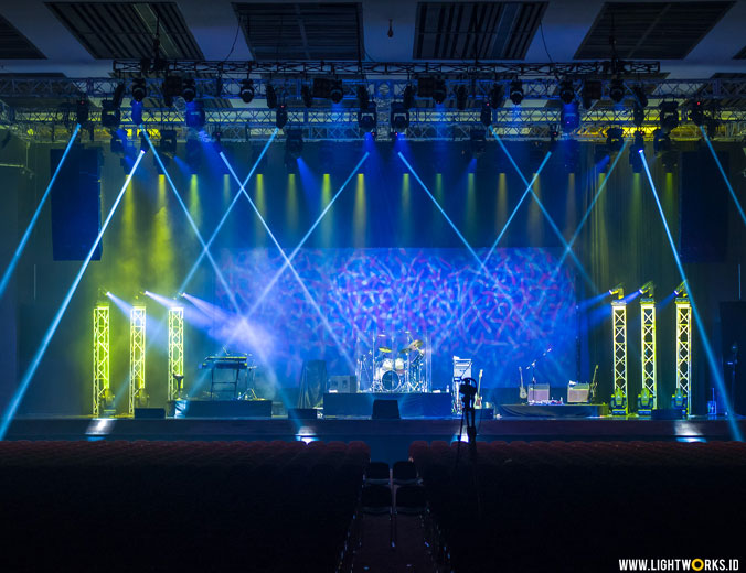 Air Supply Concert | Venue at Kota Kasablanka | Organised by Full Color Party | Sound system by Soundworks Jakarta | Lighting equipment by Lightwoks