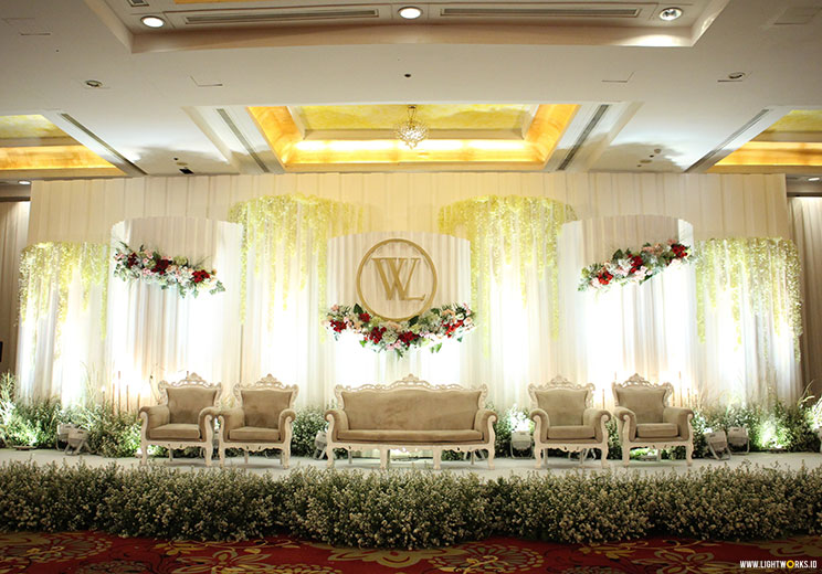 Willy and Laura’s wedding reception | Venue at Red Top Hotel Jakarta | Decoration by White Pearl Decoration | Lighting by Lightworks